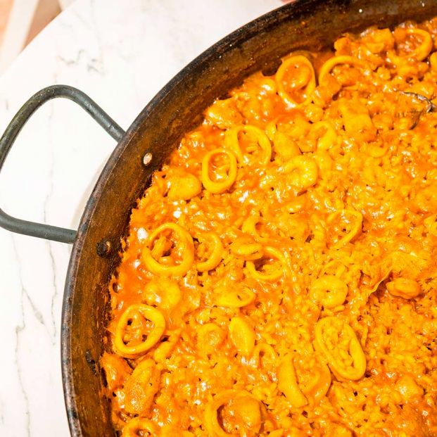 Arroz ciego, el delicioso plato murciano para comer sin mancharte los dedos pelando gambas