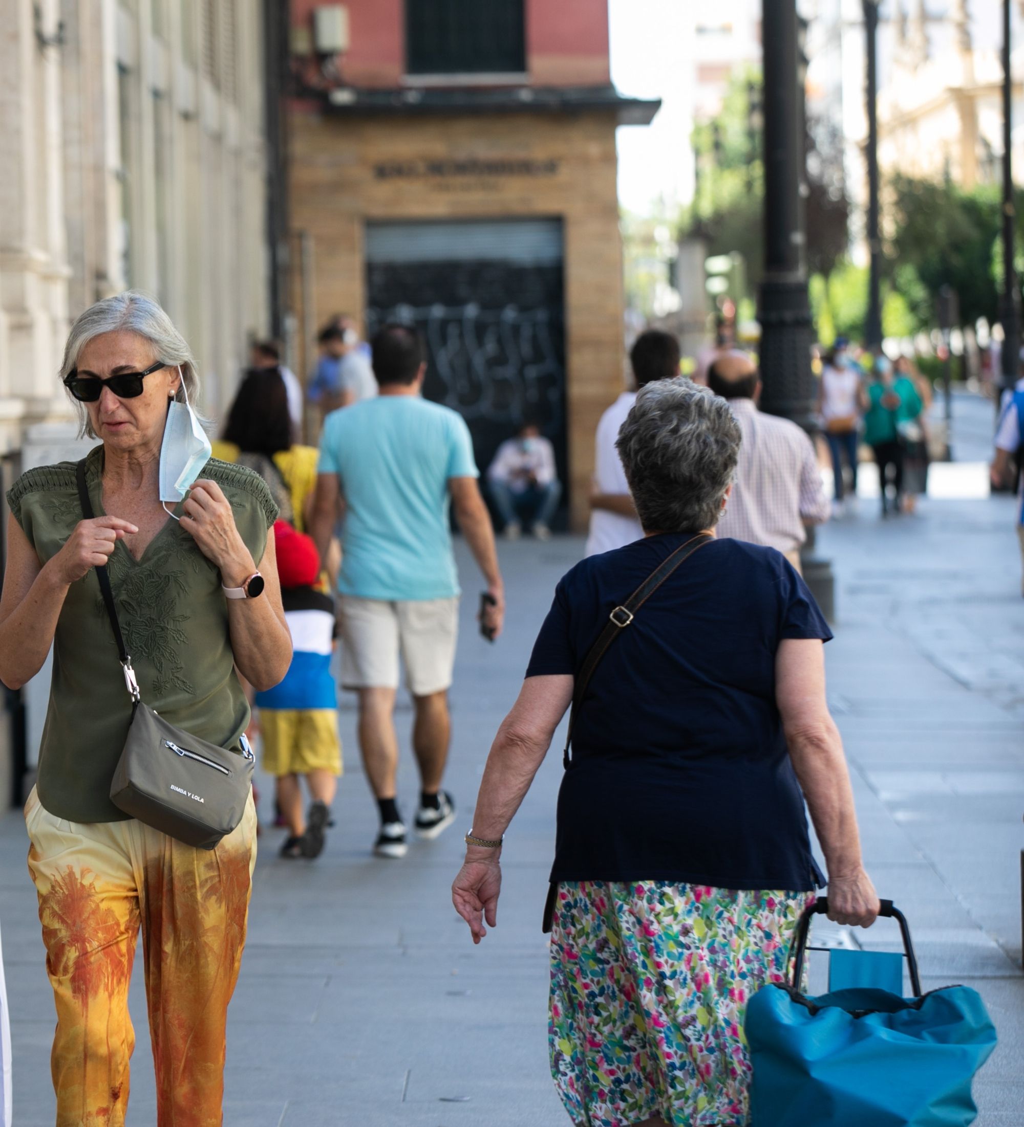 La brecha en pensiones se enquista: las jubiladas cobran el 32,5% menos pese al nuevo plus por hijos