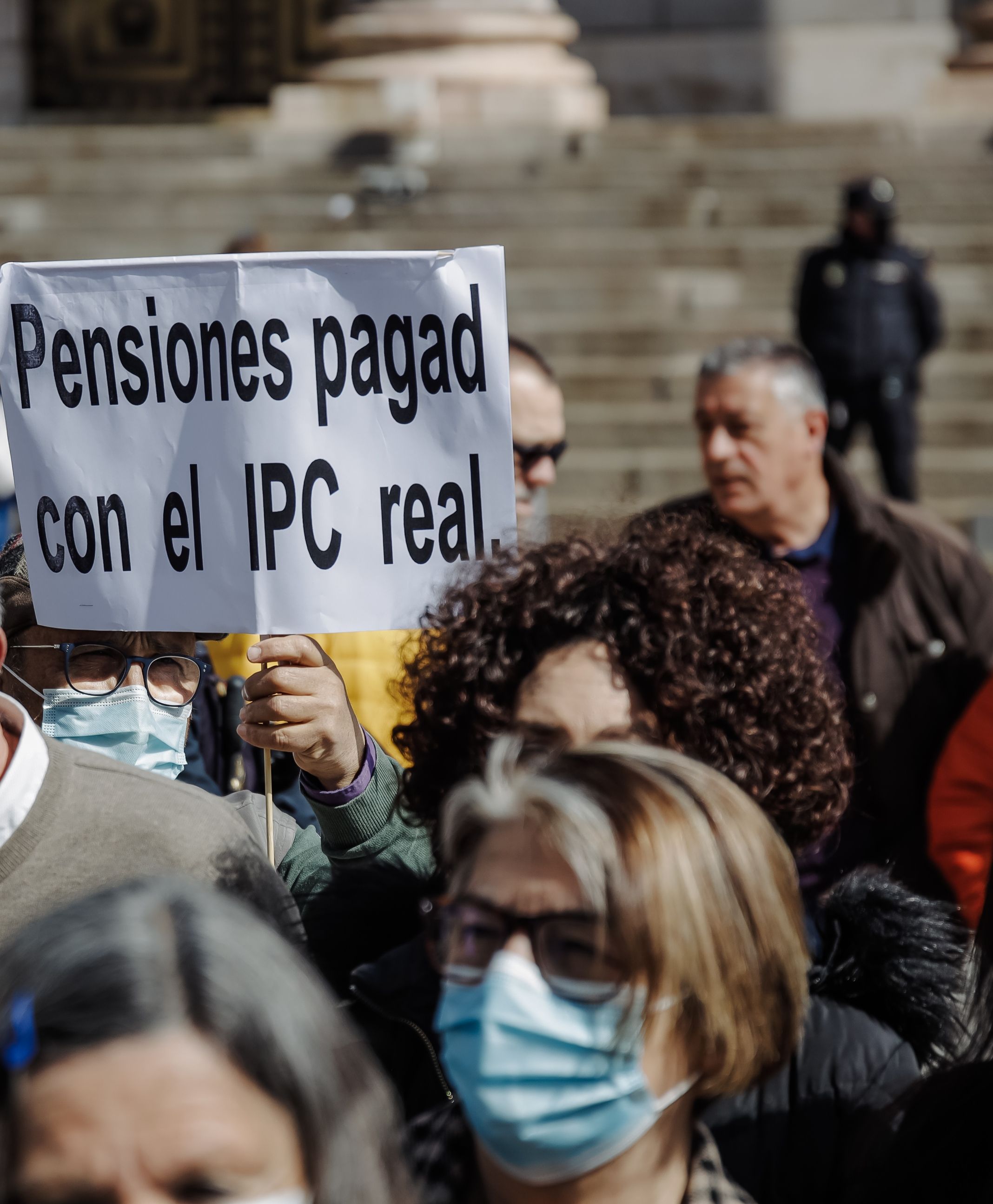 Subir las pensiones con el IPC disparará el gasto hasta 188.500 millones en 2023, avisa FEDEA