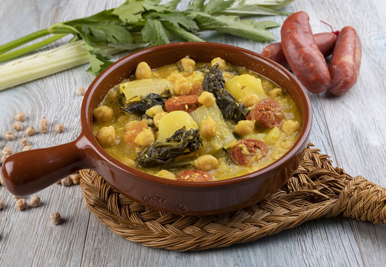 El secreto de este plato de potaje lorquino está en su majado. Te contamos qué lleva. Murcia turística