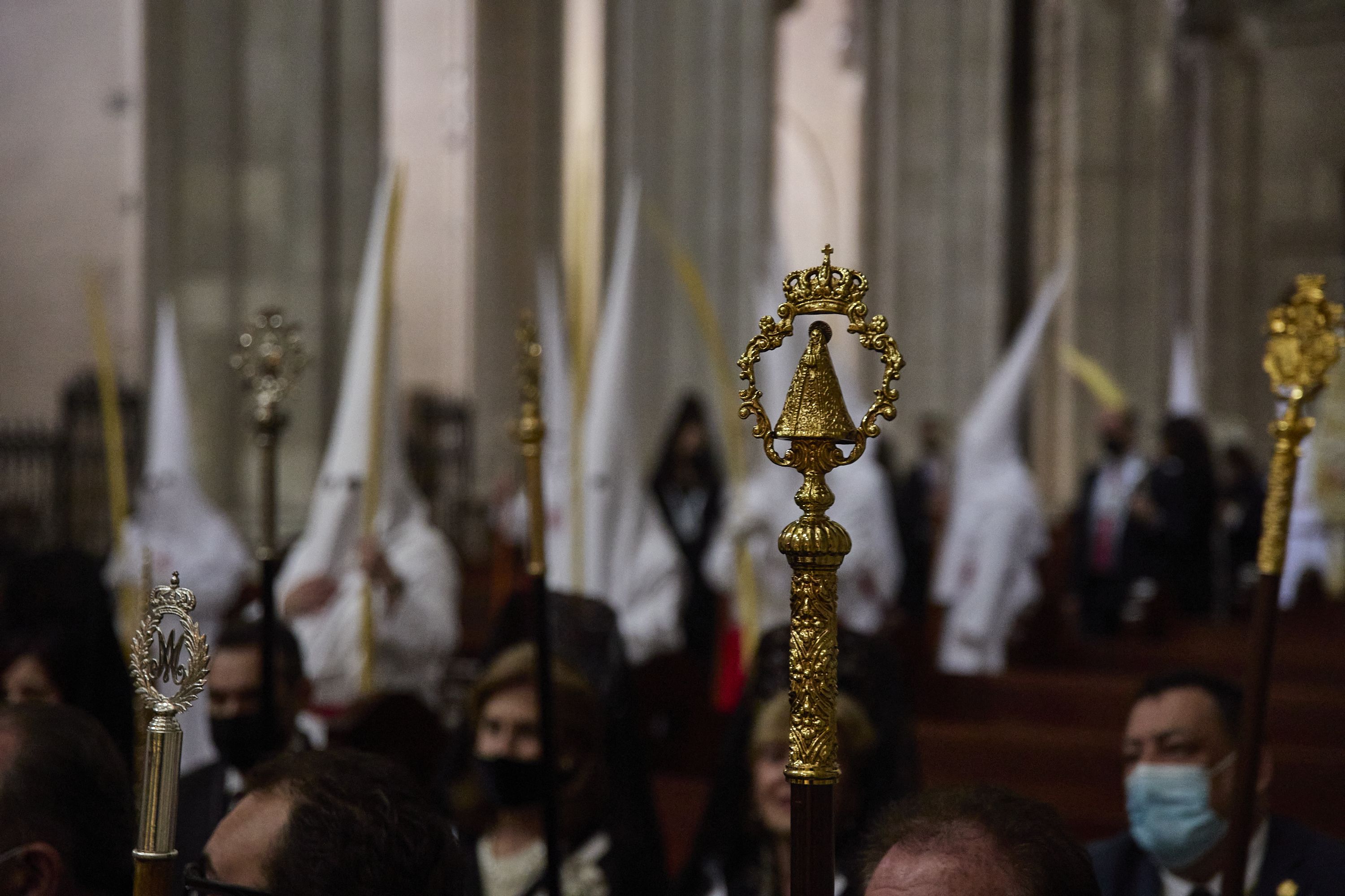 La falta de curas provoca que cada vez haya más procesiones presididas por laicos