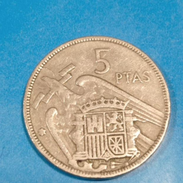 Monedas de 5 pesetas de 1957
