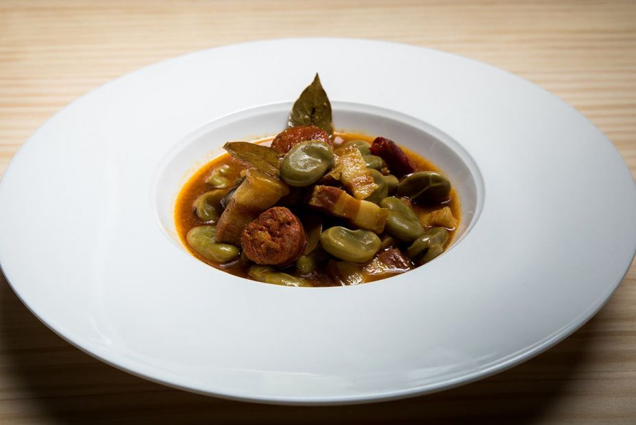 Cuchareo de michirones con chorizo y panceta, receta fácil con habas frescas de la huerta murciana. Foto: Murcia turística Cuchareo de michirones con chorizo y panceta, receta fácil con habas frescas de la huerta murciana. Foto: Murcia turística