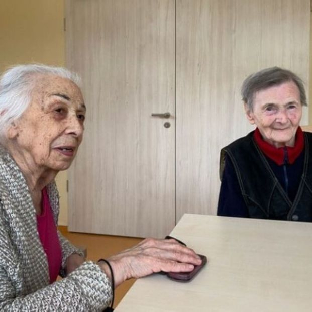 Supervivientes del Holocausto huyen de Ucrania y son acogidas en residencia alemana Supervivientes del Holocausto huyen de Ucrania y son acogidas en residencia alemana