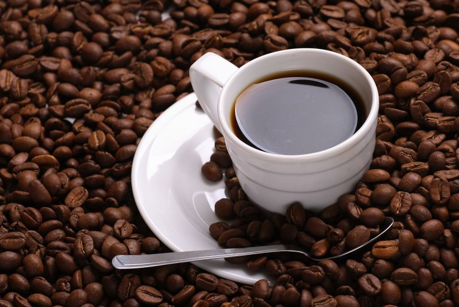 ¿Por qué no debemos tirar los posos del café por el fregadero? Cuidado con este falso mito. Foto: Bigstock
