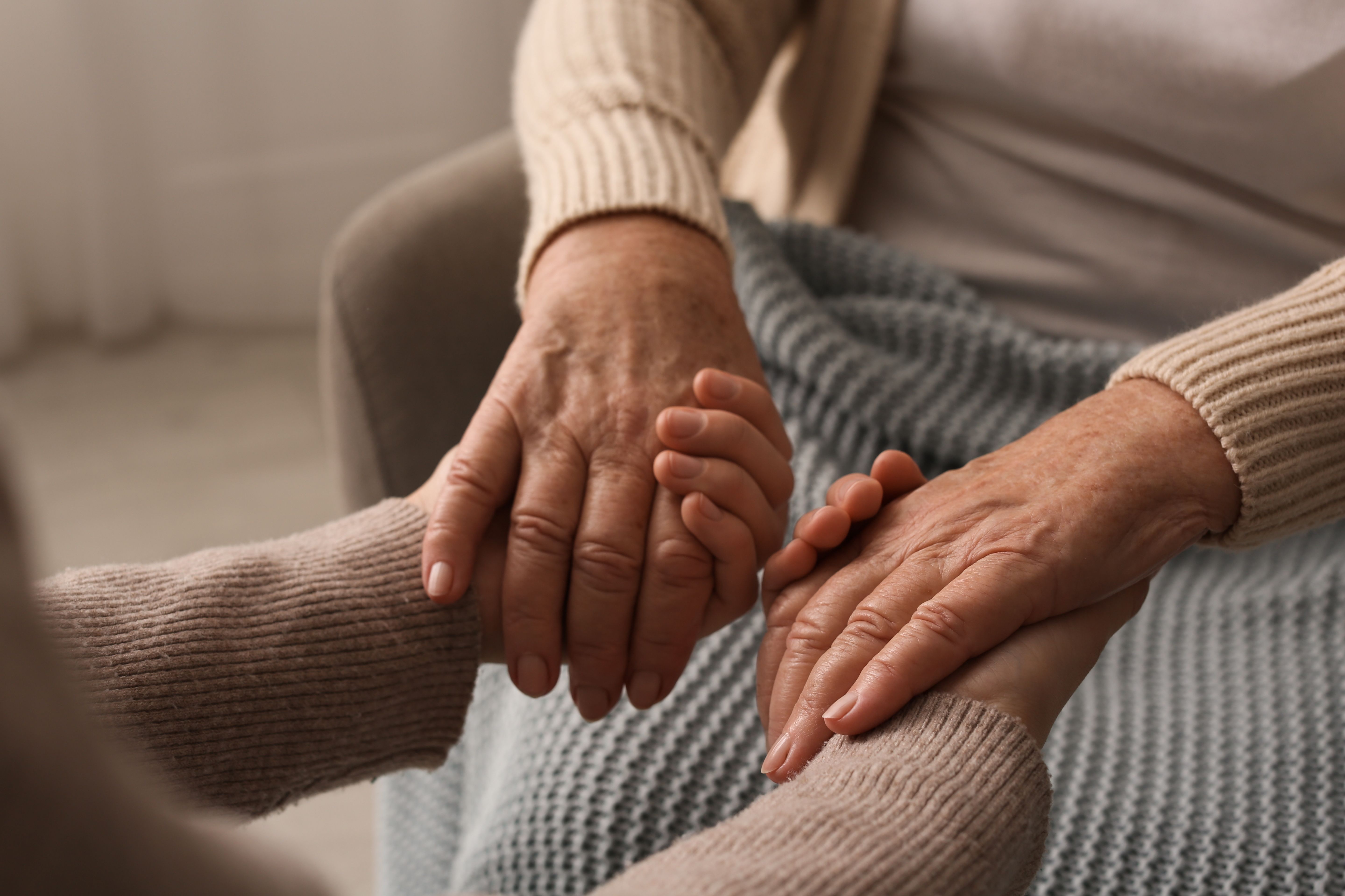 'La voz de nuestras abuelas' quiere recuperar la sabiduría de las vecinas de Navarra