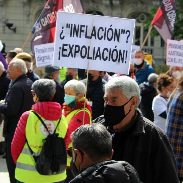 La Seguridad Social 'congela' el plus para jubilados anticipados: solo lo cobran 98.000 personas La Seguridad Social 'congela' el plus para jubilados anticipados: solo lo cobran 98.000 personas