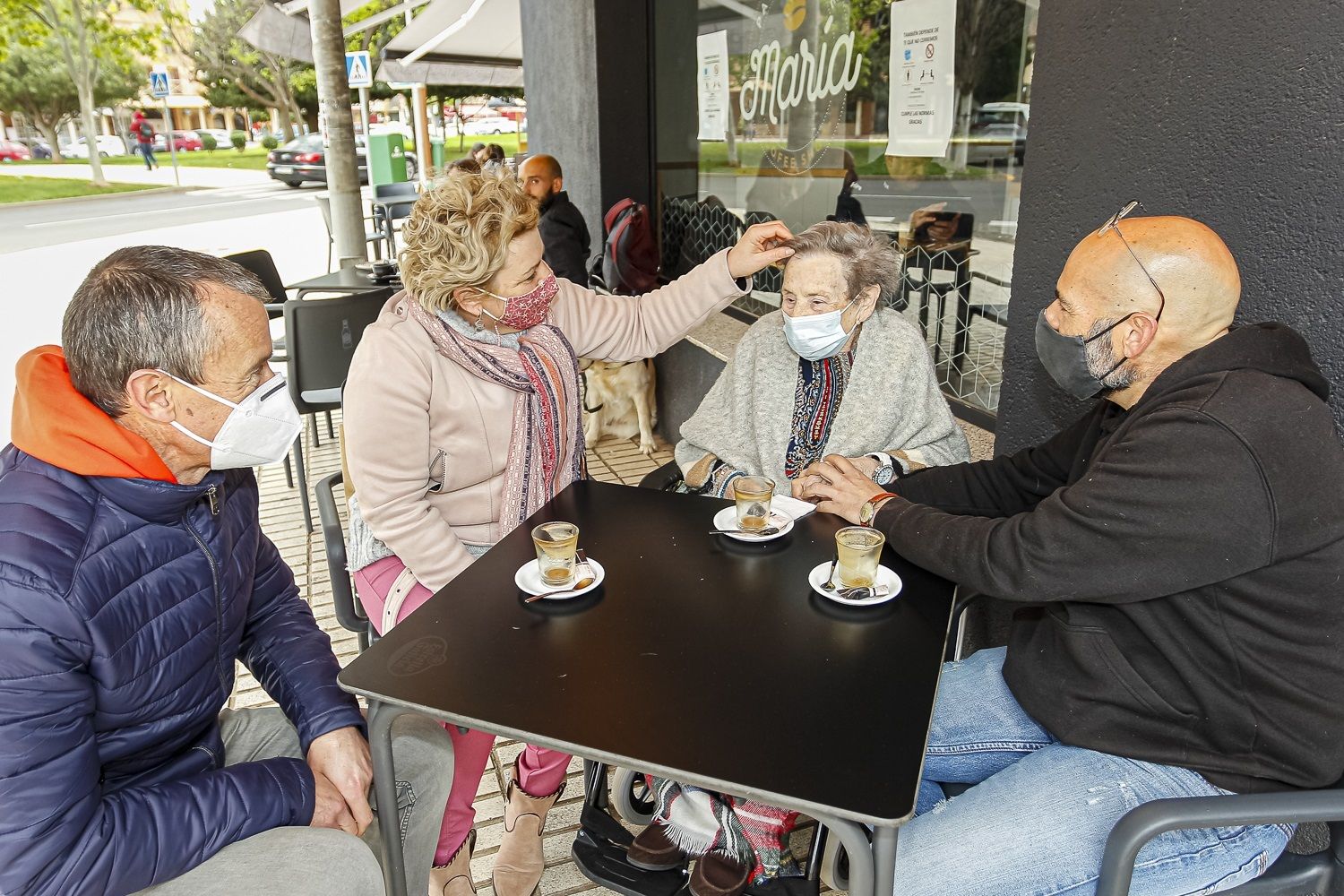 Murcia no relajará las medidas contra la Covid-19 en residencias por el aumento de casos