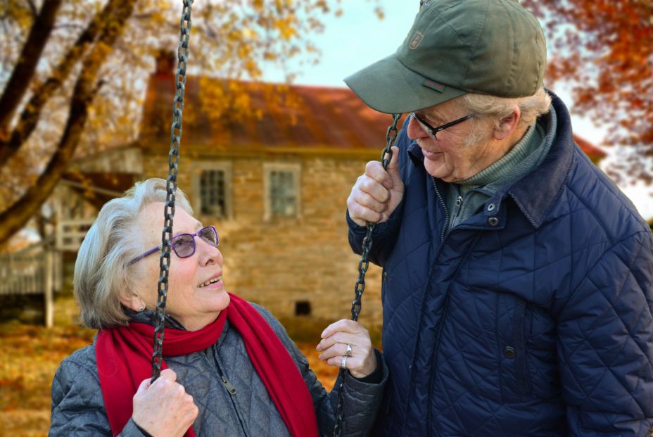 El estado puede jugar un papel clave en la felicidad y bienestar de los más mayores, según Marta Miret.