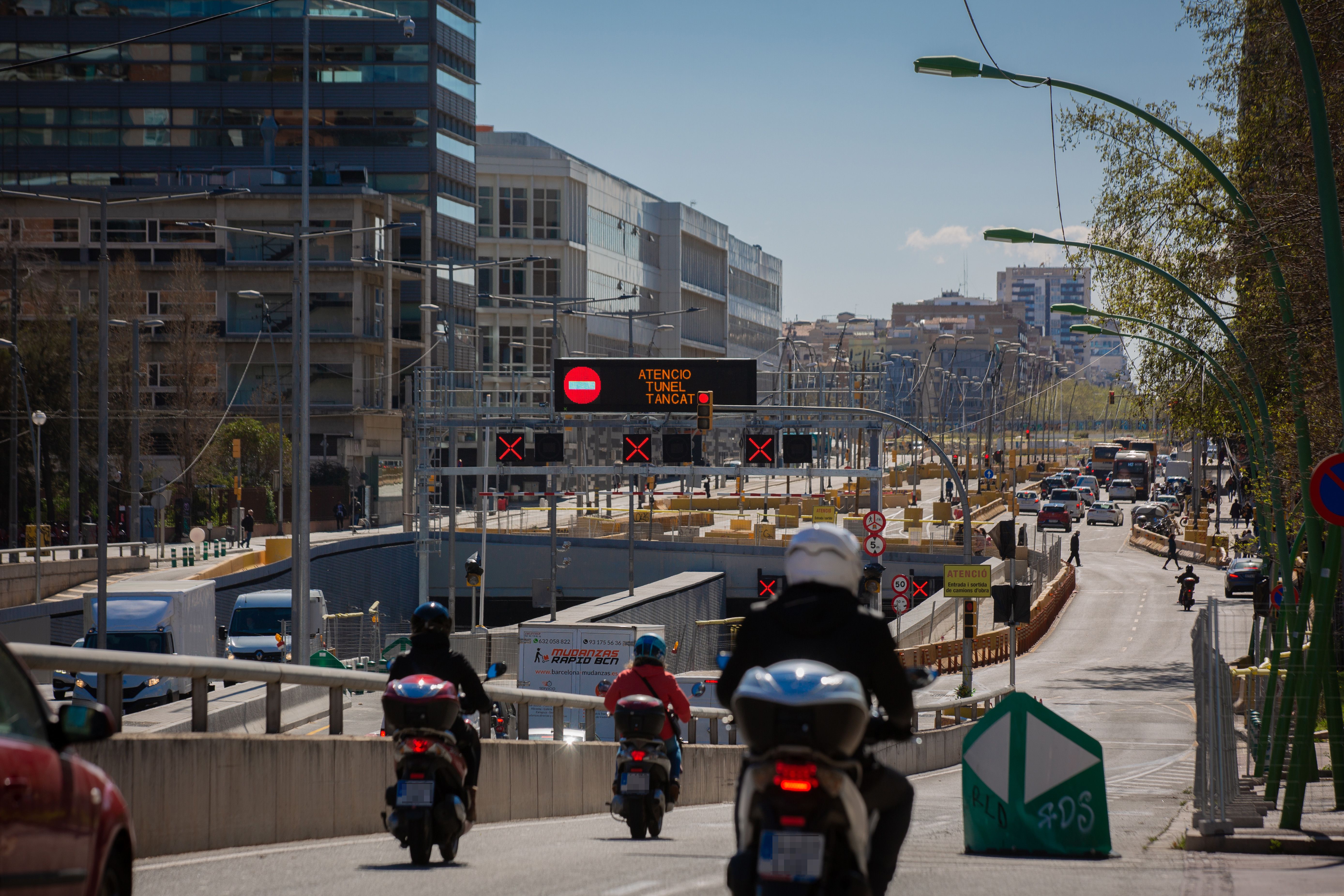Las motos, los vehículos que menos respetan los límites de velocidad de las ciudades