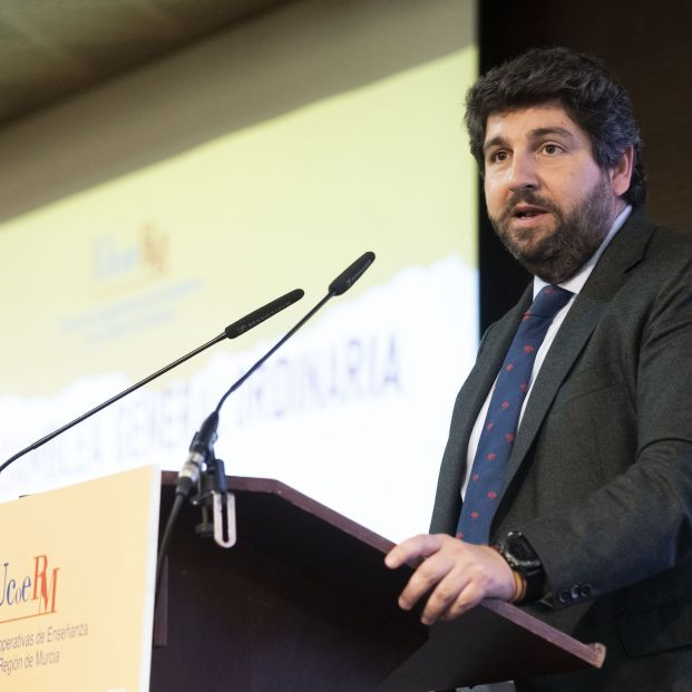 López Miras anuncia que la Región de Murcia pagará el coste de tratar los frutales tras el granizo. Foto: Europa Press López Miras anuncia que la Región de Murcia pagará el coste de tratar los frutales tras el granizo. Foto: Europa Press