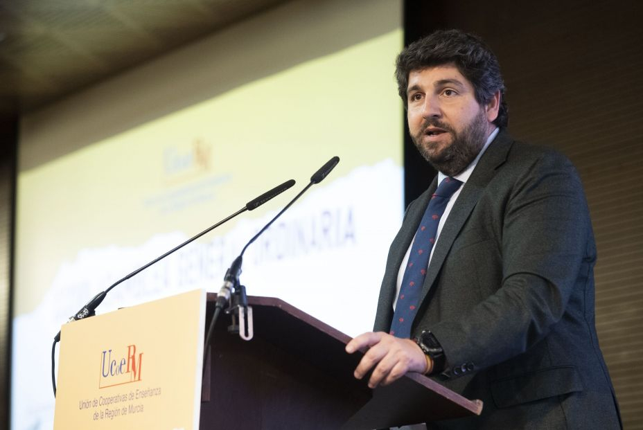 López Miras anuncia que la Región de Murcia pagará el coste de tratar los frutales tras el granizo. Foto: Europa Press López Miras anuncia que la Región de Murcia pagará el coste de tratar los frutales tras el granizo. Foto: Europa Press