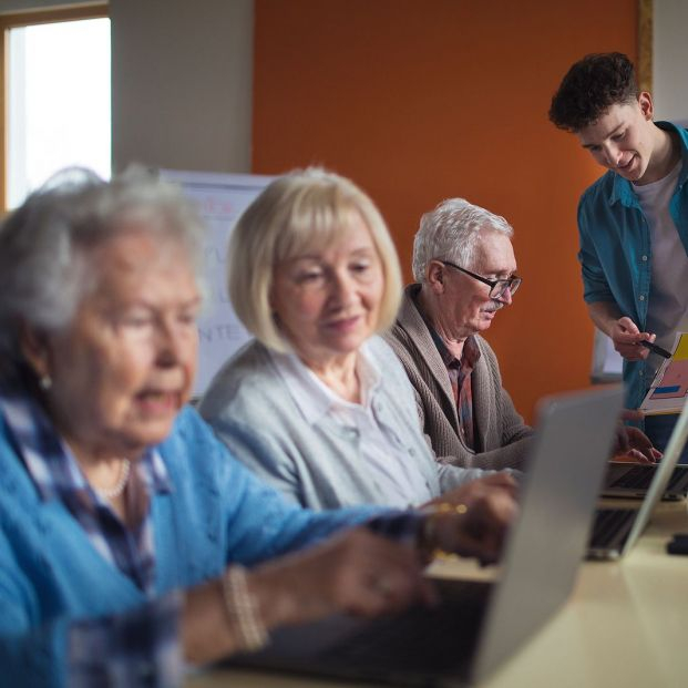 INCIBE celebrará el Día de Internet 2022 con talleres dedicados a la ciberseguridad de los mayores