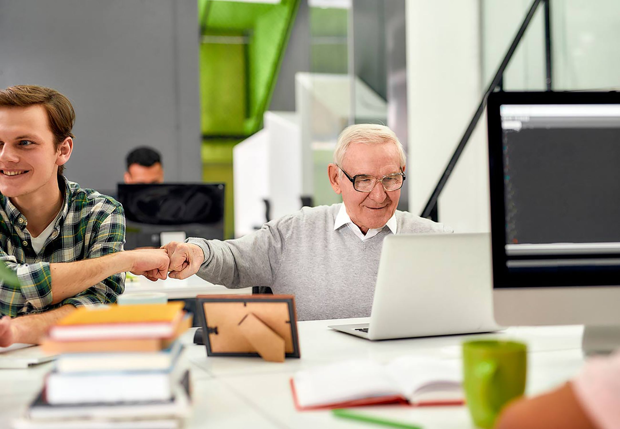 Para 2030 se crearán 2,6 millones de empleos para profesionales de 45 a 66 años, pero... Para 2030 se crearán 2,6 millones de empleos para profesionales de 45 a 66 años, pero...