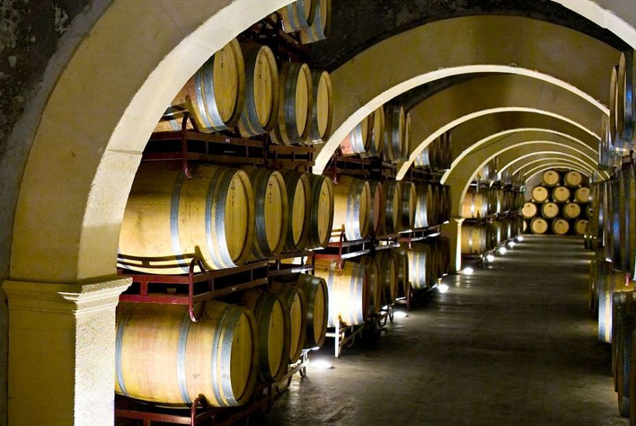 bodega antigua barricas bodegas luzon jumilla 06 bodega antigua barricas bodegas luzon jumilla 06