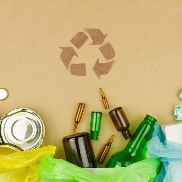 ¿Cuánto se recicla en España? ¿Y en el mundo? Reciclaje de vidrio y cristal para separar basura