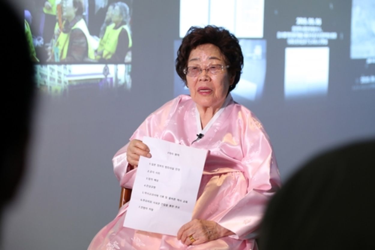 Una mujer de 93 años pide justicia para las víctimas de esclavitud sexual durante la guerra en Corea