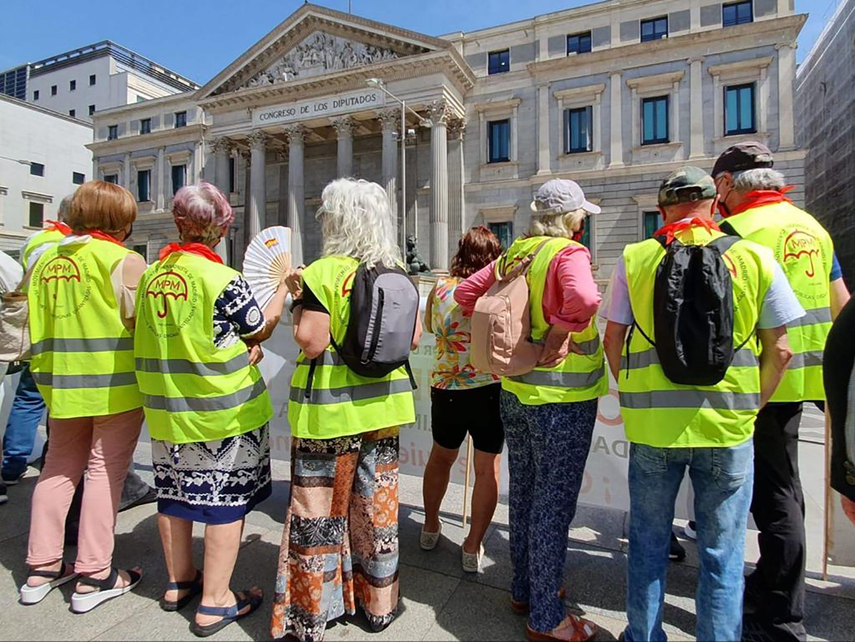 Pensionistas se manifiestan frente Congreso de los Diputados