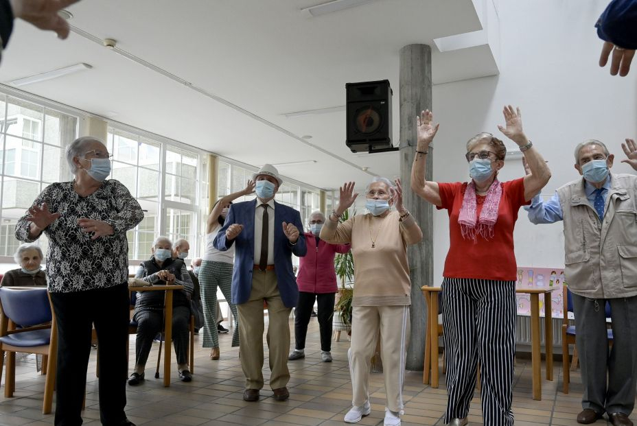 Aumentan de nuevo los casos de Covid en residencias de mayores tras un mes de bajada