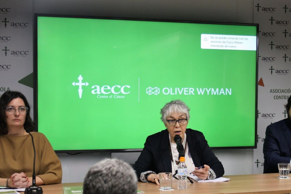 Casi la mitad de los costes del cáncer en España son asumidos por pacientes y familiares Casi la mitad de los costes del cáncer en España son asumidos por pacientes y familiares