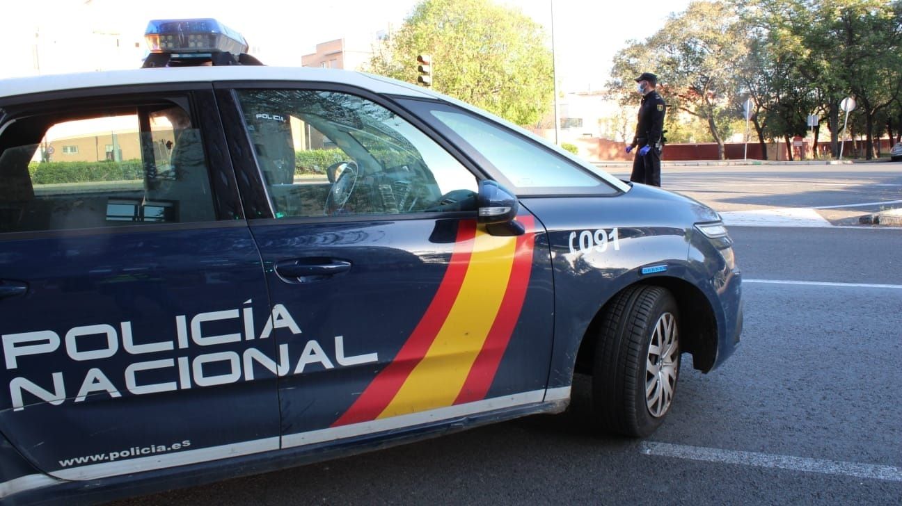 Mata a su madre estrangulándola con un cinturón