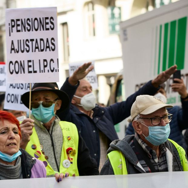 La pensión media de jubilación subirá a 1.350 euros en 2023 tras la revalorización con el IPC