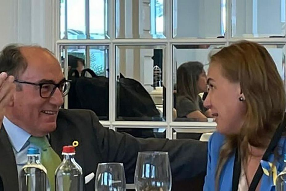 Ignacio Galán y Kadry Simson, comisaría de Energía, dialogan sobre el futuro energético de la UE Ignacio Galán y Kadry Simson, comisaría de Energía, dialogan sobre el futuro energético de la UE