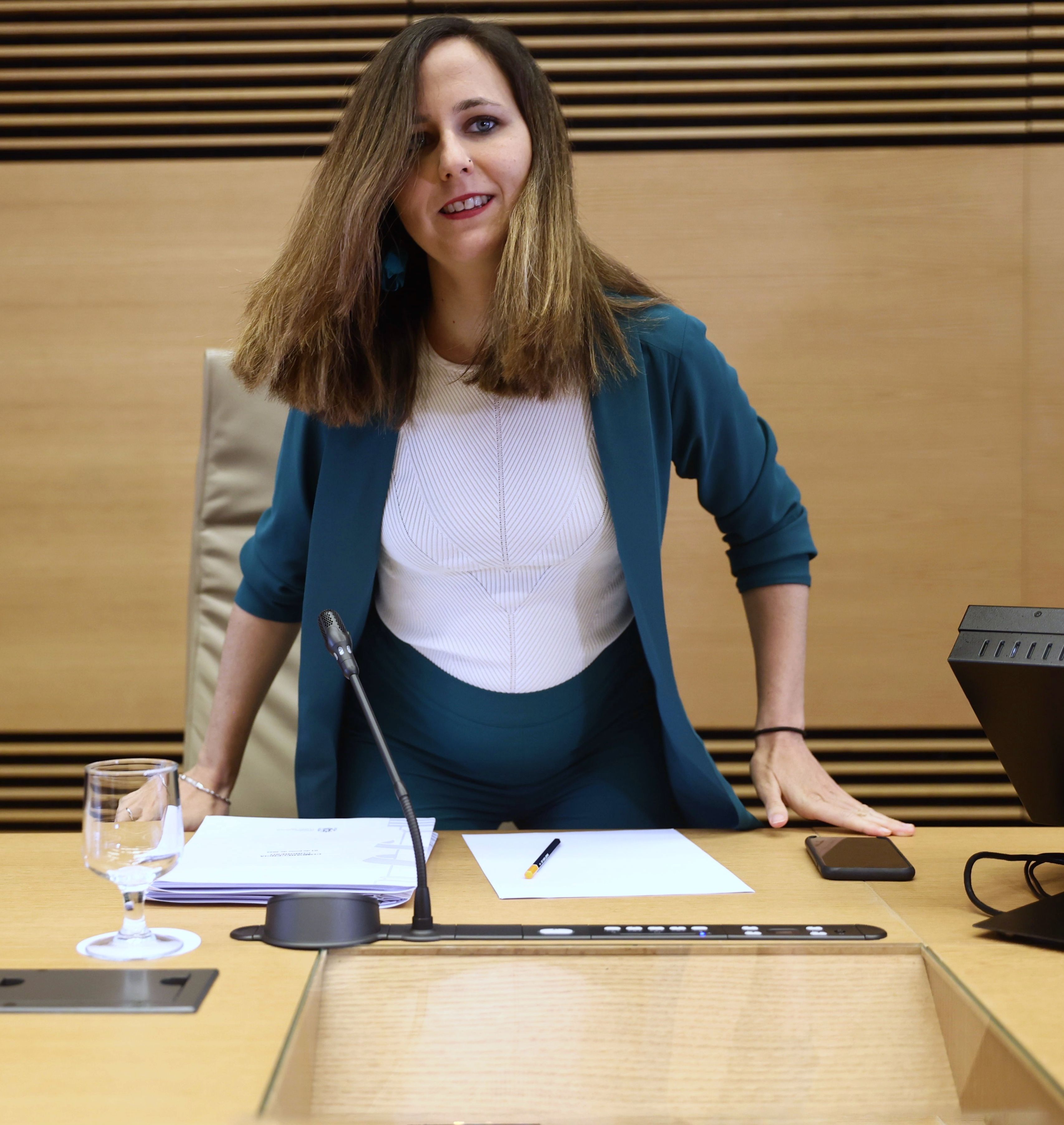 La ministra de Derechos Sociales y Agenda 2030, Ione Belarra, a su llegada a la Comisión de Derechos Sociales y Políticas Integrales de la Discapacidad, en el Congreso de los Diputados