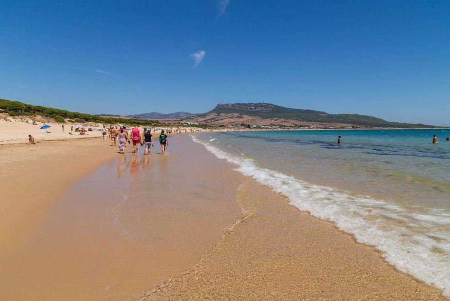 La OMS aplaude las más de 500 playas "libres de humo" en España