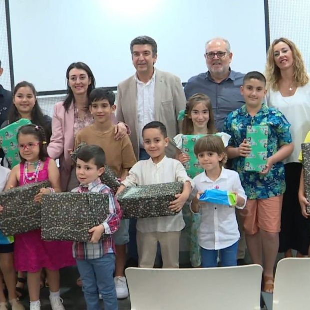 El Imserso premia a niños y niñas de Ceuta por dibujar contra la discriminación de los mayores
