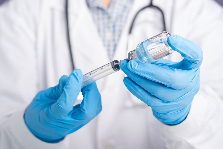 Una vacuna demuestra eficacia para prevenir el cáncer en un ensayo clínico