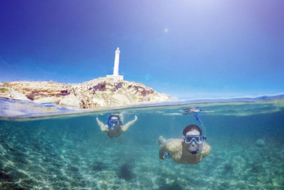Cabo de Palos: faro, snorkel y caldero. Foto: Costa Cálida Cabo de Palos: faro, snorkel y caldero. Foto: Costa Cálida