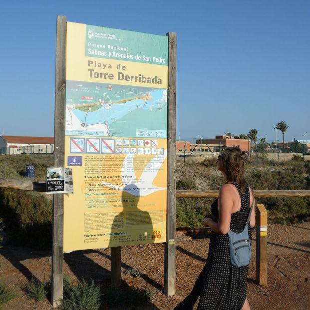 Playa Torre Derribada. Foto bigstock Playa Torre Derribada. Foto bigstock