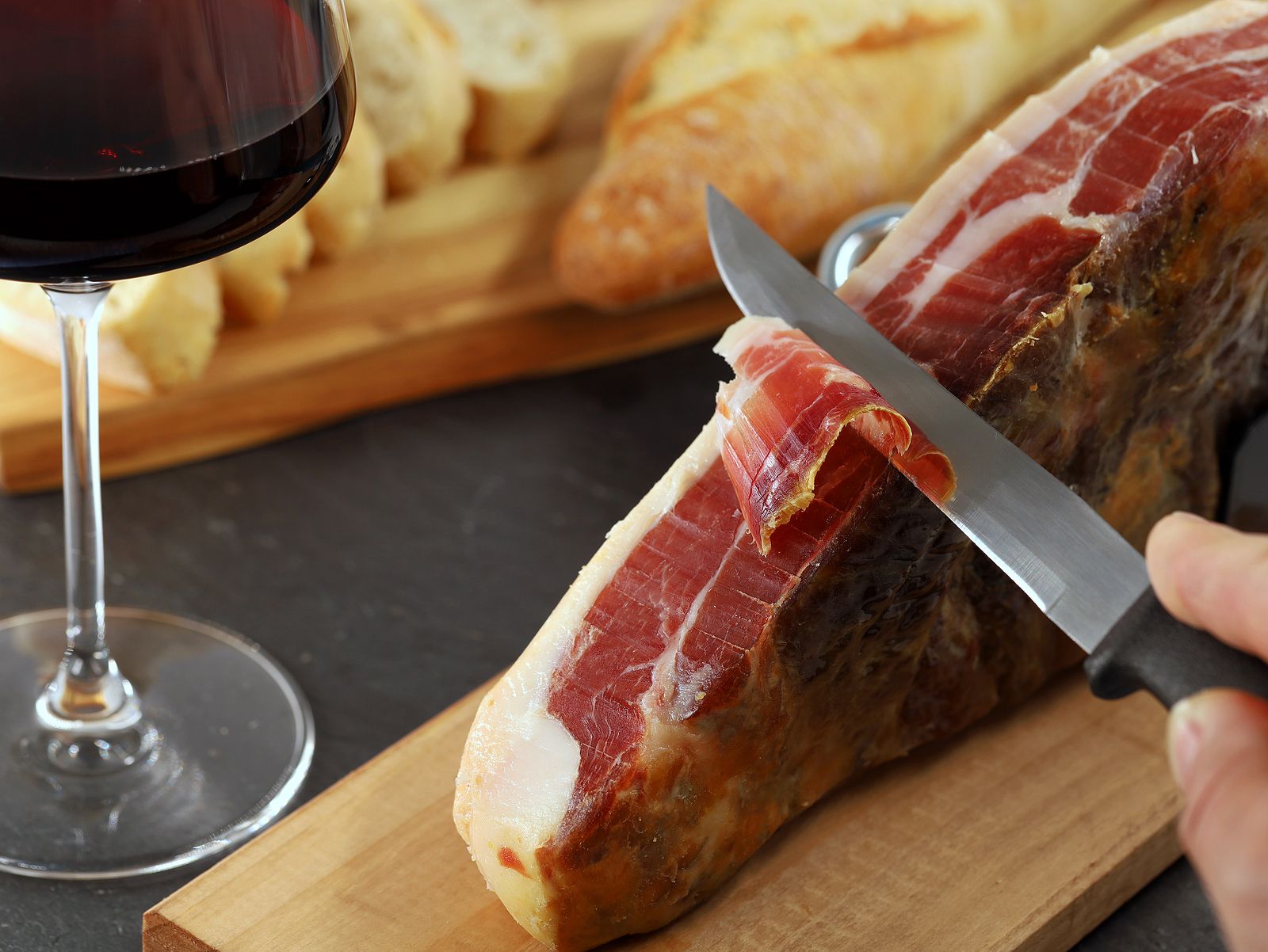 Un estudio confirma que el consumo de jamón curado no aumenta la presión arterial