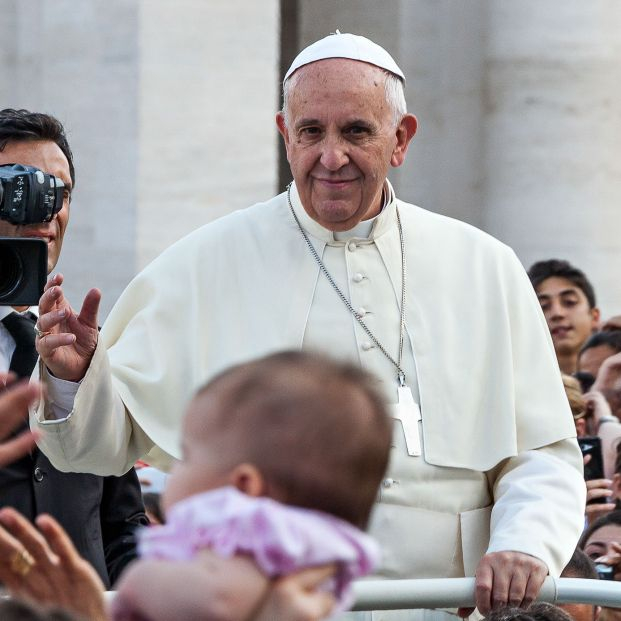 Según el Papa, el mito de la juventud nos impide ver la belleza de ser mayores