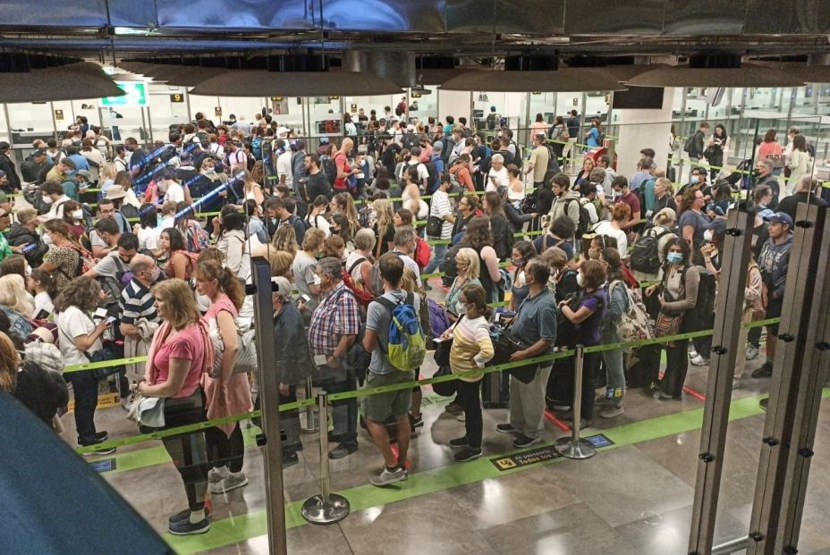 Cómo reclamar en caso de haber perdido vuelos por culpa de las colas en los aeropuertos