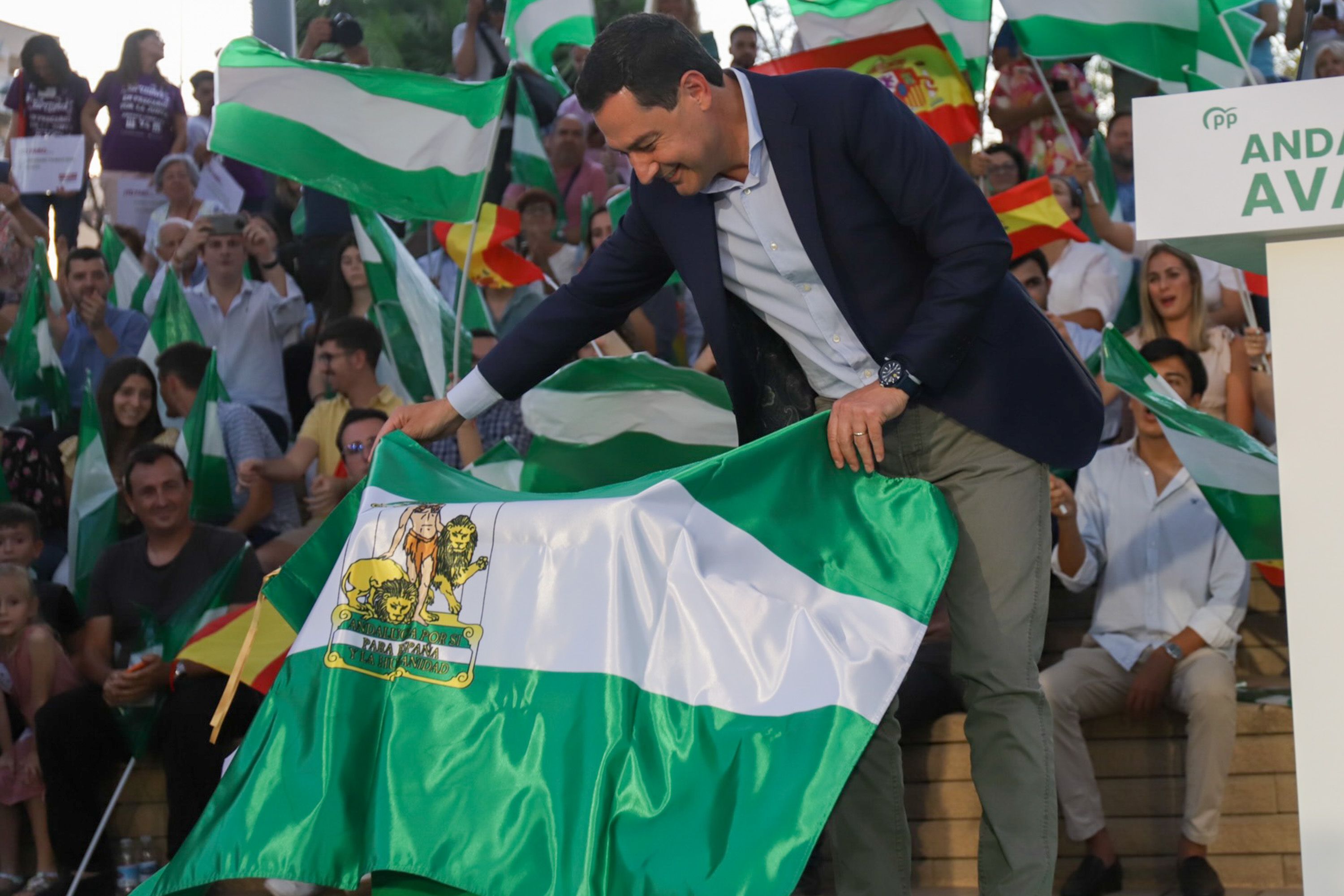 El CIS da una victoria rotunda al PP en Andalucía, con 12 puntos de diferencia sobre el PSOE