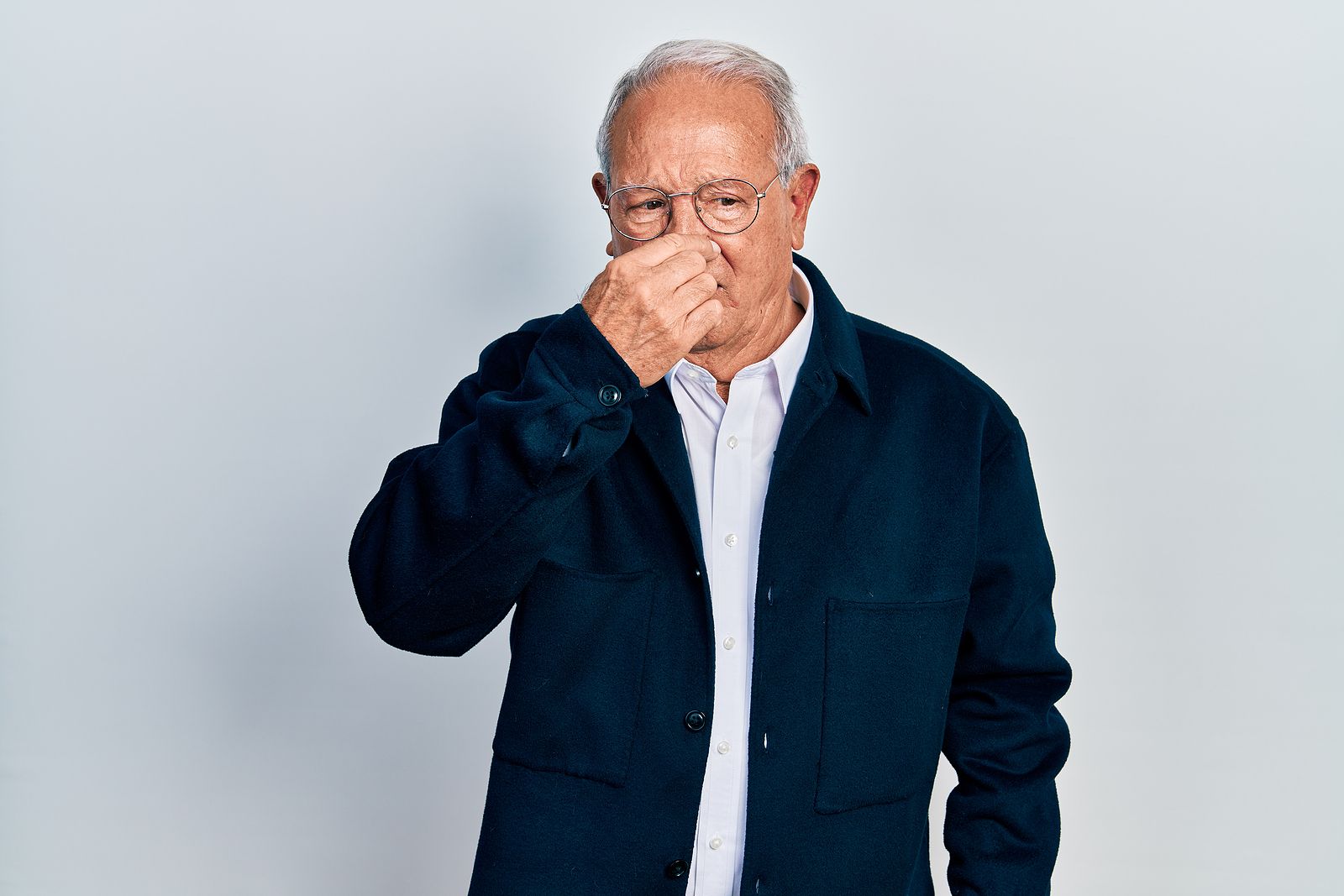 Desmontando el mito de que el olor corporal de los mayores es "más fuerte"