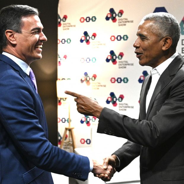 "¿Cómo es que parezco mayor y tú más joven?" La broma de Obama a Sánchez en su encuentro en Málaga