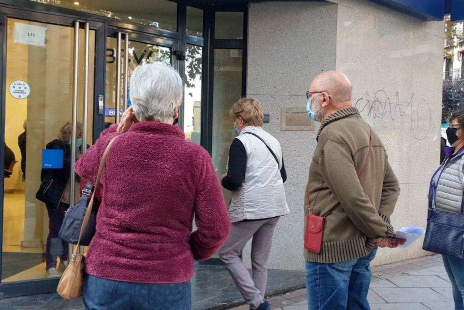 Pago de las pensiones y de la extra de junio de 2022: ¿cuál es la fecha de cobro en cada banco?