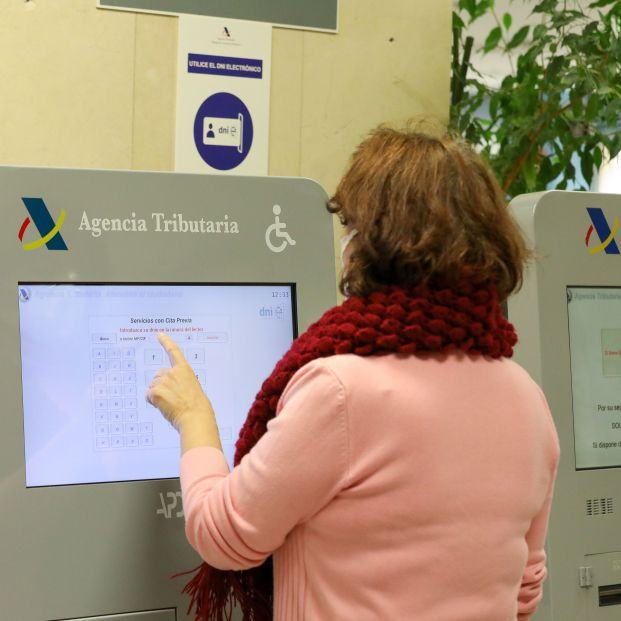 La PMP se reúne con Hacienda por la falta de atención presencial en las oficinas del Estado. Foto: Europa Press