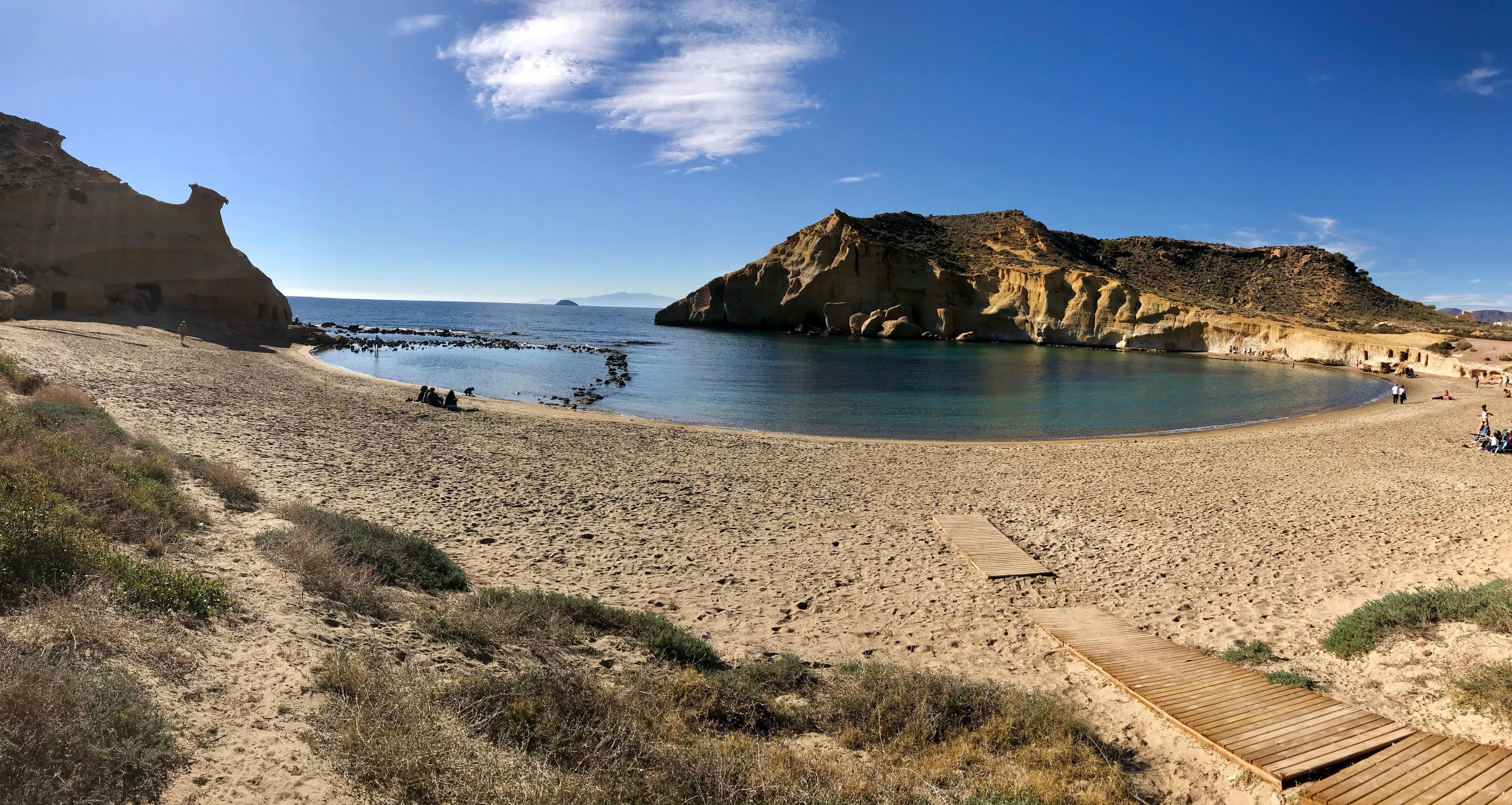 Tres espectaculares playas de Águilas para disfrutar mientras se degusta la gamba roja Tres espectaculares playas de Águilas para disfrutar mientras se degusta la gamba roja