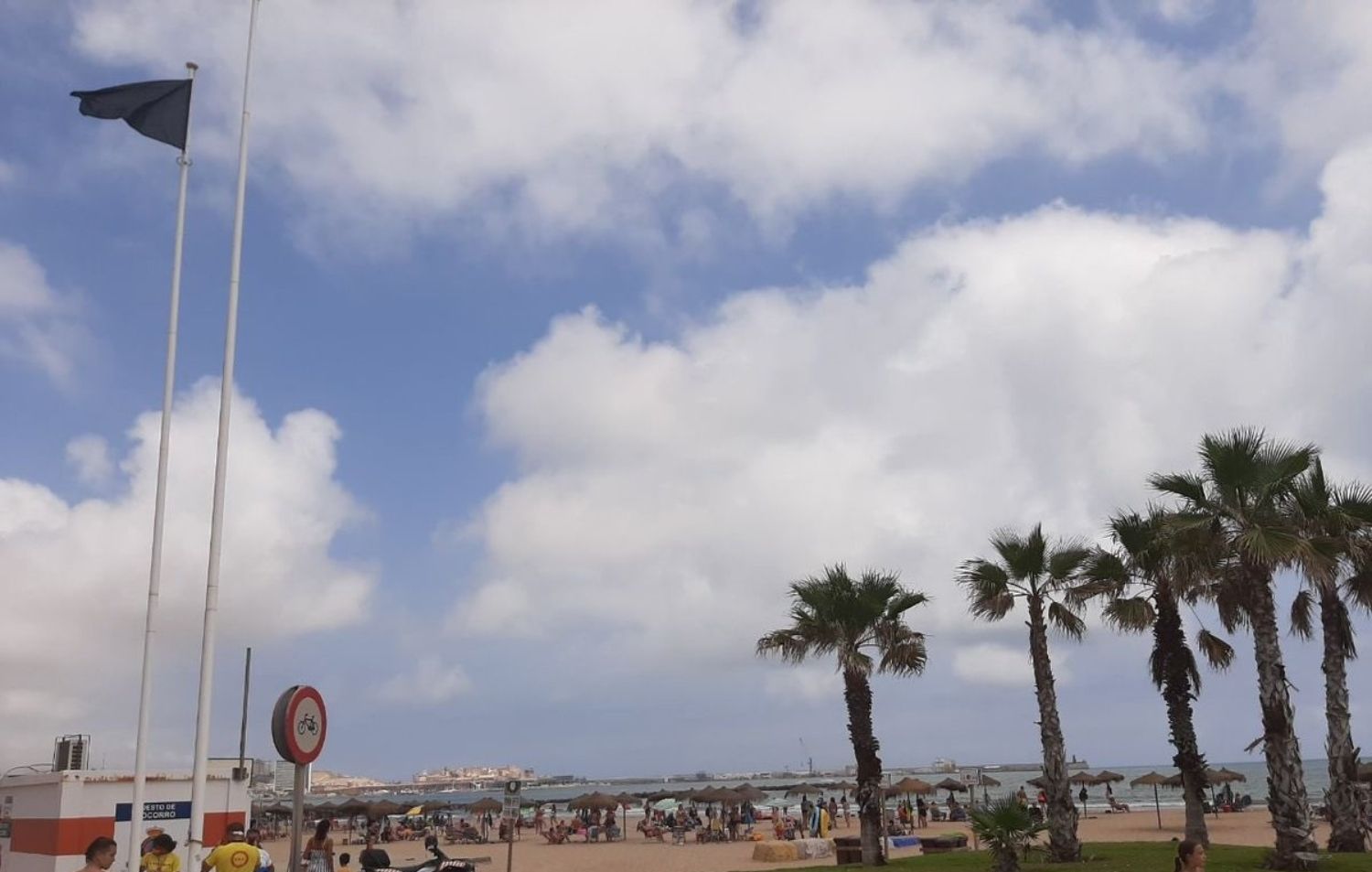 Banderas negras: estas son las playas más contaminadas en España. Foto: Europa Press