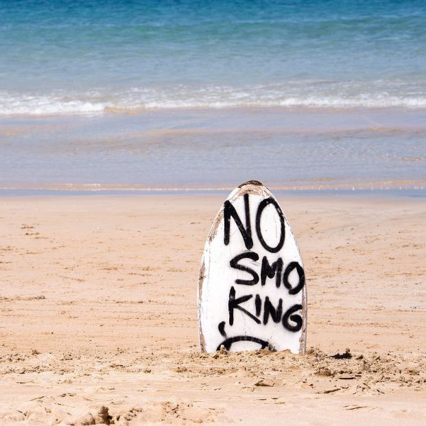 Tapas en las playas sin humo de la Región de Murcia. Foto bigstock