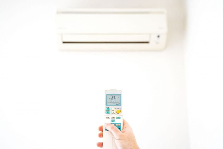 5 consejos para ahorrar dinero cuando usas el aire acondicionado