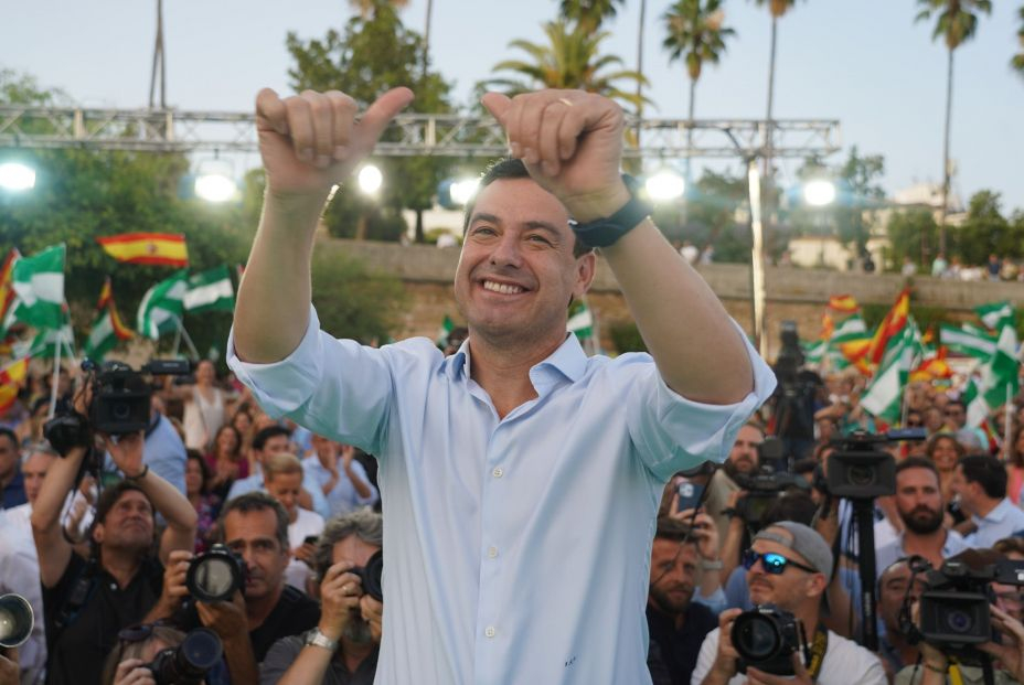El PP arrasa en Andalucía y logra la mayoría absoluta, la izquierda se hunde y Ciudadanos desaparece