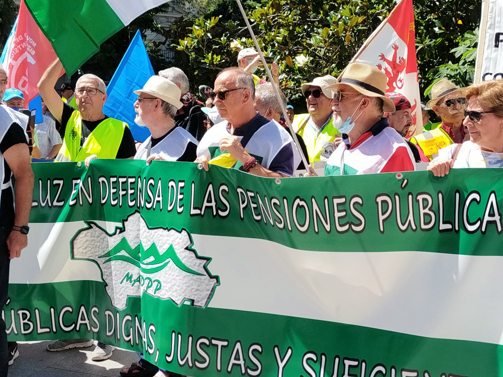 "Es urgente subir las pensiones públicas un 6% desde julio", reclama el MADPP