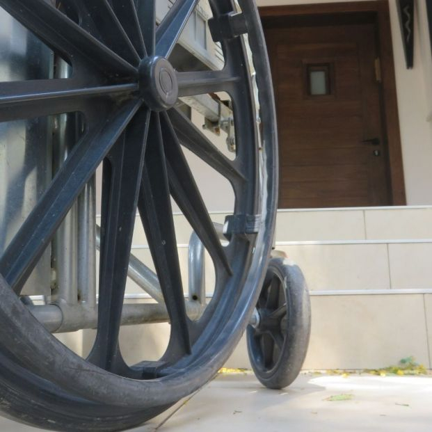 Los mayores de Castilla-La Mancha tendrán hasta 6.000 euros para hacer sus casas más accesibles. Foto: Europa Press Los mayores de Castilla-La Mancha tendrán hasta 6.000 euros para hacer sus casas más accesibles. Foto: Europa Press