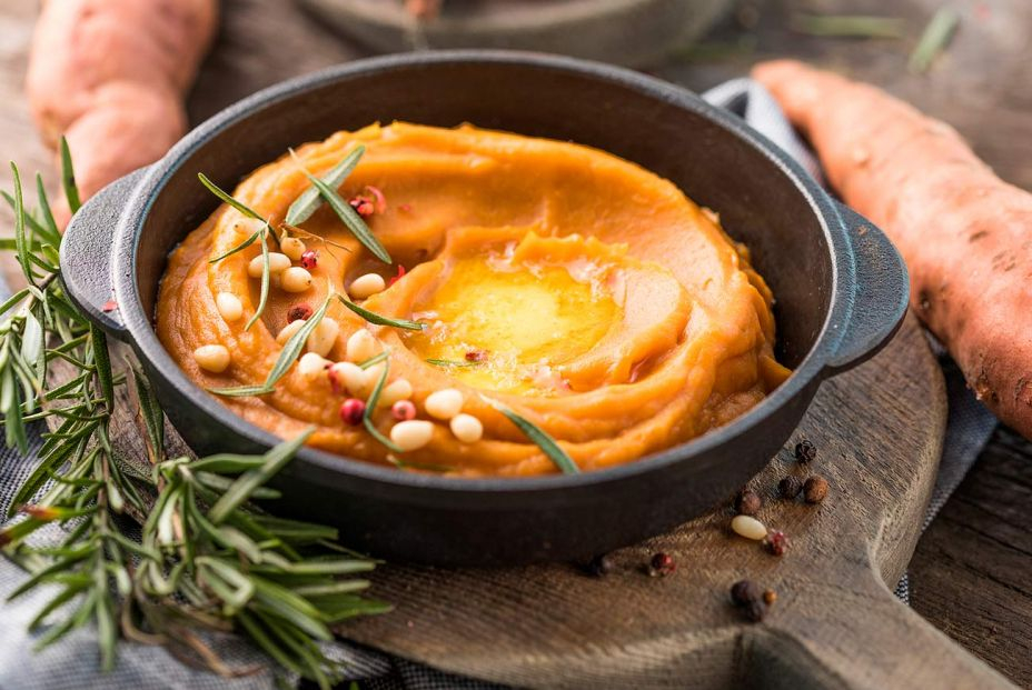 Receta de dip o hummus de boniato. Foto: Bigstock