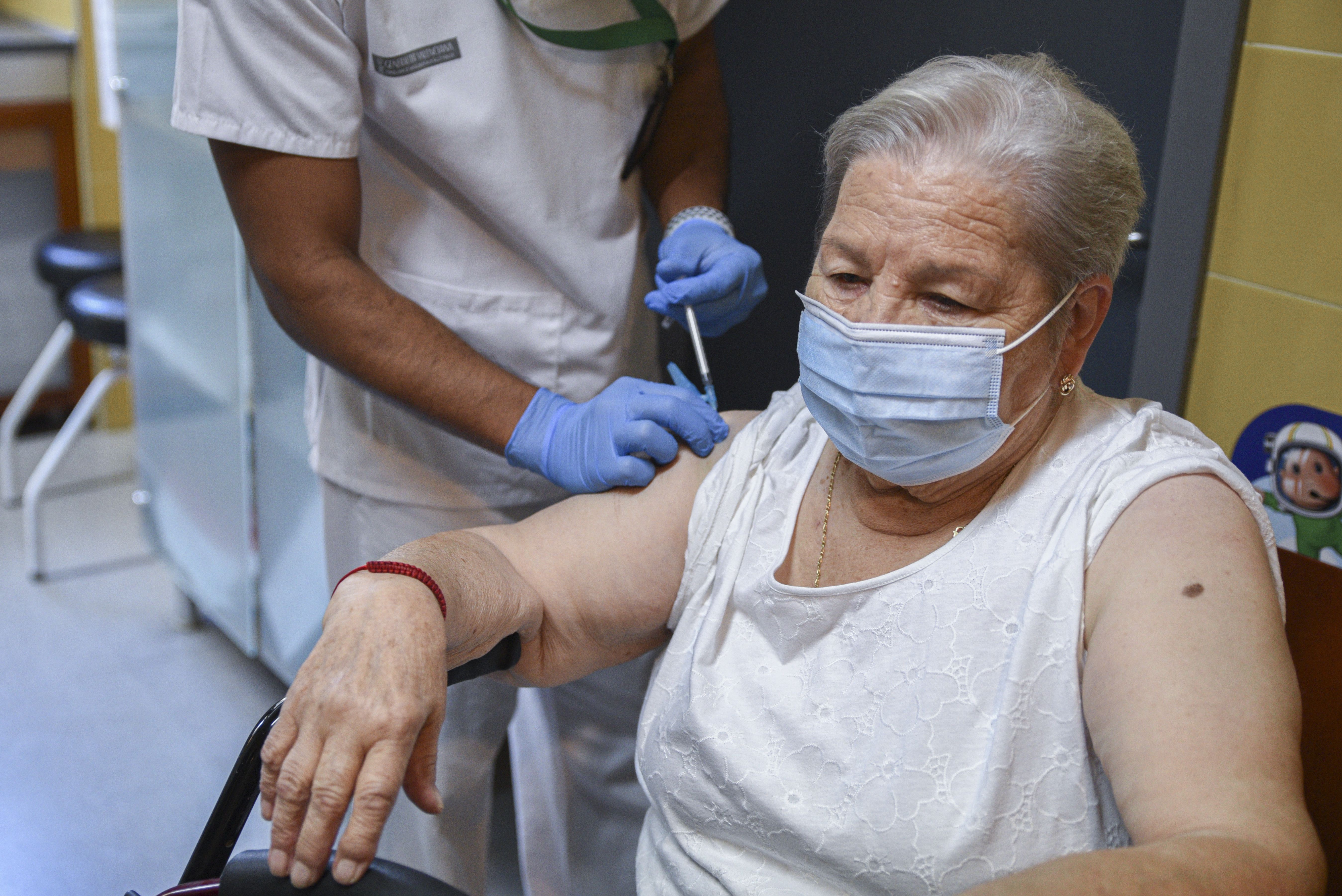 La vacuna contra la gripe podría reducir un 40% el riesgo de padecer alzhéimer